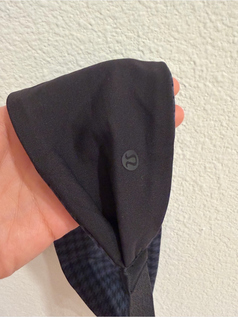 Lululemon Nulu Wide Reversible Headband